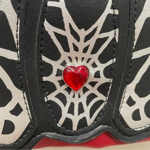 Crossbody Black Red Bat Vampire Purse Bag Spirit Halloween Grunge Punk Gothic - Picture 4 of 10